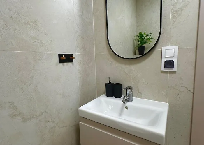 아파트 Cozy Near The Airport And The Medical Of *