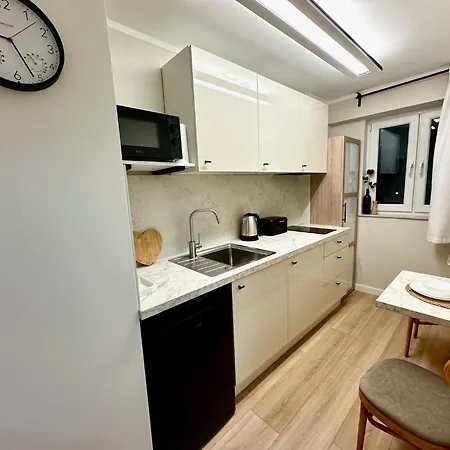 Cozy Near The Airport And The Medical Of Apartment *